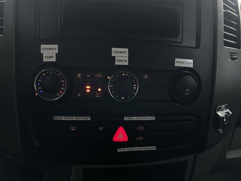 Used 2008 Dodge Sprinter 3500 w/ Window Group Iv Fixed Glass image 39