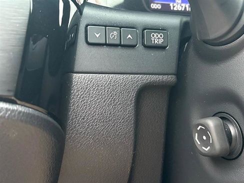 Used 2023 Lexus ES 350 Premium image 21