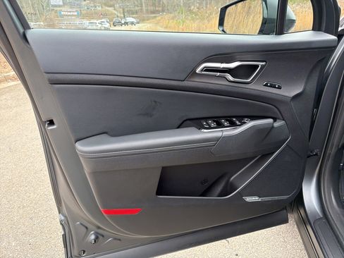 Used 2024 Kia Sportage SX Prestige image 10