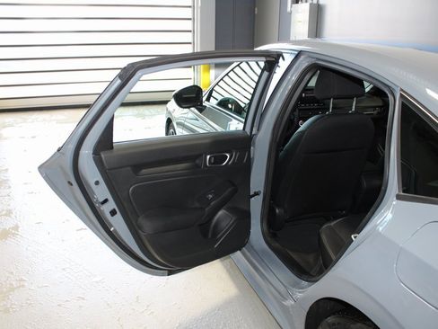 Used 2024 Honda Civic Sport image 19