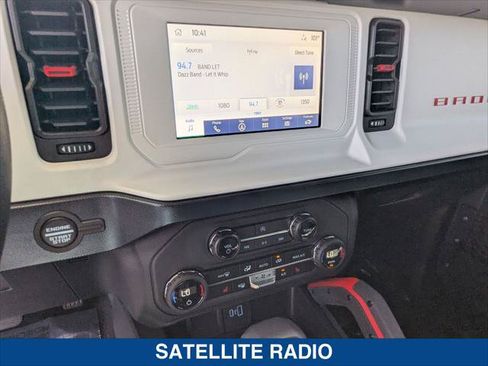 Certified 2023 Ford Bronco Heritage Edition AWD/4WD image 18