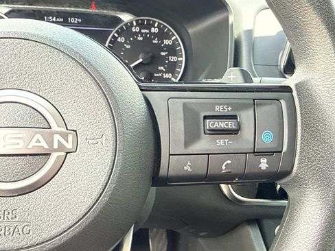 Used 2023 Nissan Rogue SV AWD/4WD image 30