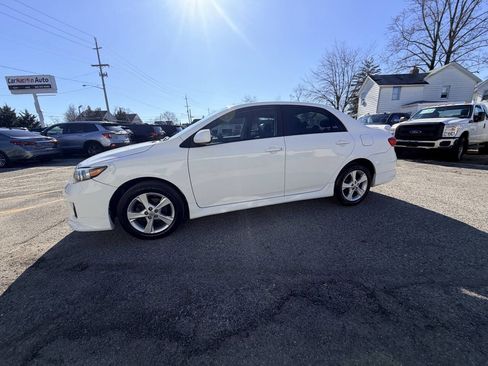 Used 2012 Toyota Corolla S image 28