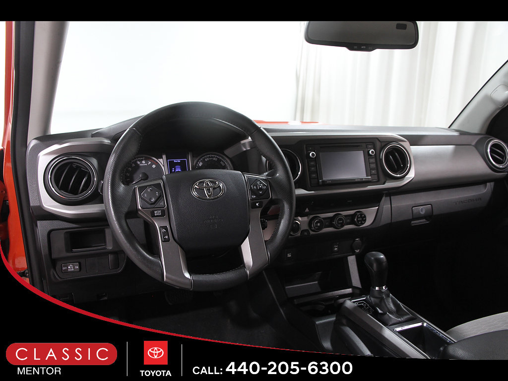 Used 2017 Toyota Tacoma SR5 w/ Tow Package AWD/4WD image 6