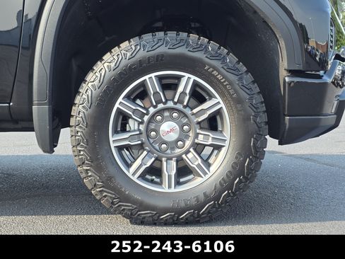 Used 2026 GMC Sierra 1500 AT4 w/ AT4 Premium Package AWD/4WD image 46