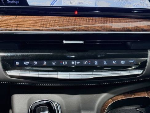 Used 2021 Cadillac Escalade Sport Platinum AWD/4WD image 14