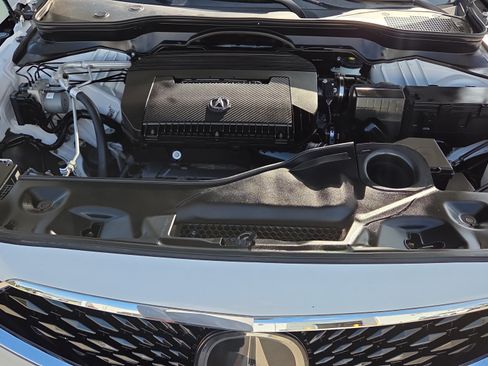 Certified 2024 Acura MDX FWD w/ Technology Package image 18
