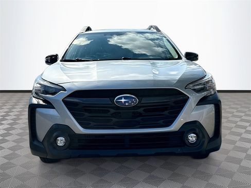 Used 2024 Subaru Outback Premium image 2