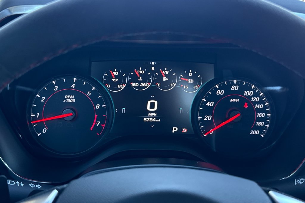 Used 2018 Chevrolet Camaro ZL1 RWD image 29