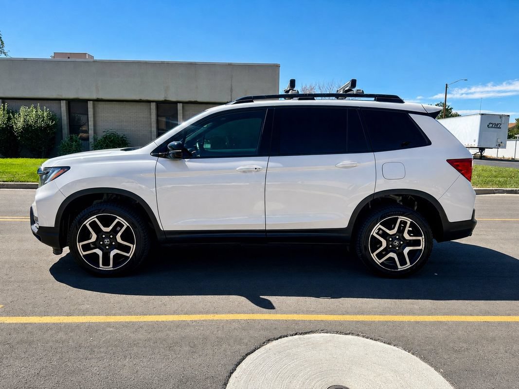 Used 2022 Honda Passport Elite image 2