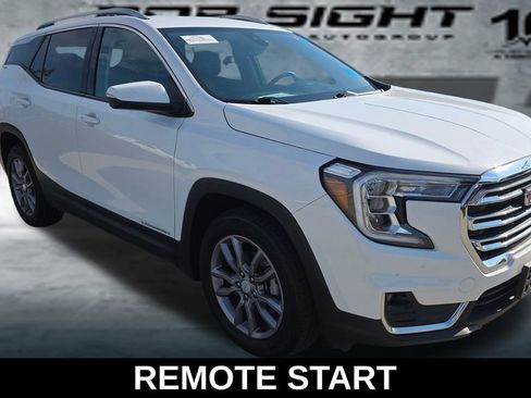Used 2024 GMC Terrain SLT image 8