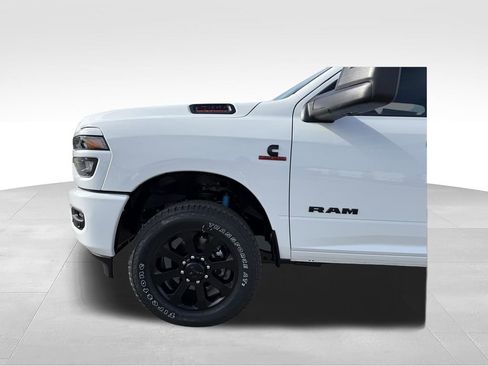 New 2026 RAM 2500 Big Horn AWD/4WD image 28
