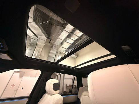 Used 2024 Toyota Sequoia Capstone image 18