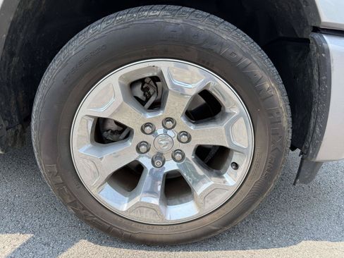 Used 2025 RAM 1500 Big Horn AWD/4WD image 8