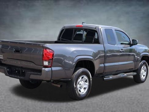 Used 2023 Toyota Tacoma SR w/ SR Convenience Package AWD/4WD image 3