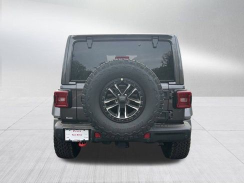 New 2025 Jeep Wrangler Unlimited Rubicon image 6