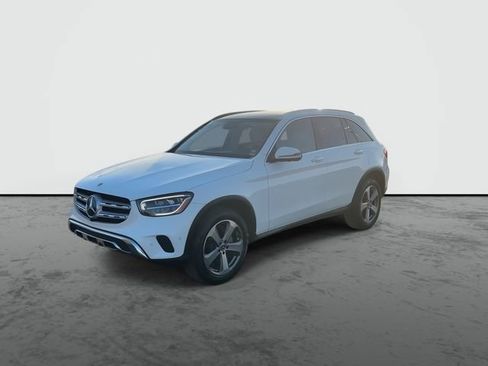 Used 2022 Mercedes-Benz GLC 300 4MATIC image 4