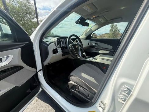 Used 2015 Chevrolet Equinox LT image 8