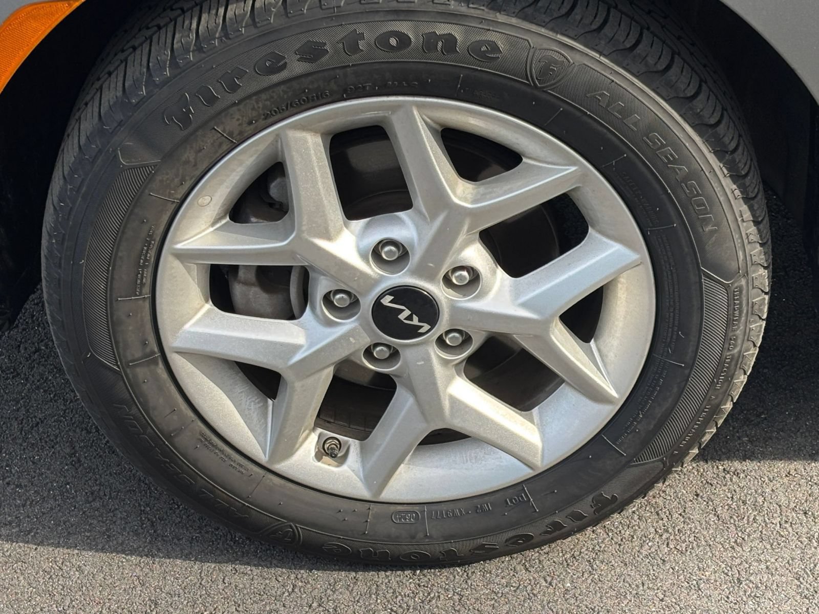 Used 2025 Kia Soul LX w/ LX Technology Package FWD image 25