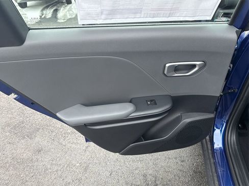 New 2025 Kia K4 LXS image 23