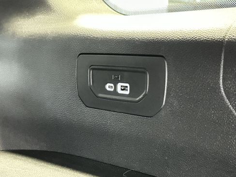 Certified 2023 Jeep Grand Cherokee L Limited w/ Luxury Tech Group II AWD/4WD image 37