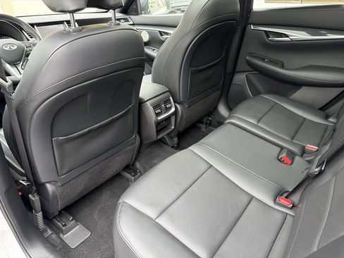 Certified 2024 INFINITI QX50 Sport FWD image 11