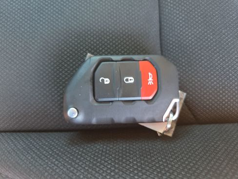 Used 2022 Jeep Wrangler Unlimited Sport AWD/4WD image 28