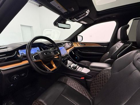 Used 2022 Jeep Grand Cherokee L Summit image 17