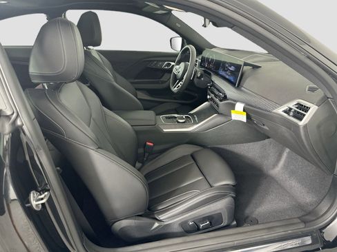 Used 2025 BMW 230i Coupe w/ M Sport Package image 26