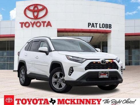 Used 2025 Toyota RAV4 XLE FWD image 1