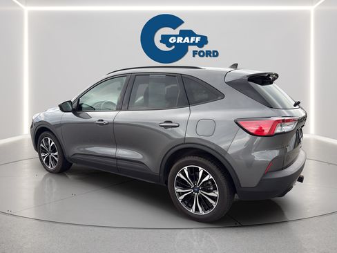 Used 2022 Ford Escape SEL w/ SEL Stealth AWD Package image 11