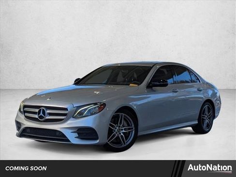 Used 2018 Mercedes-Benz E 400 4MATIC Sedan image 1