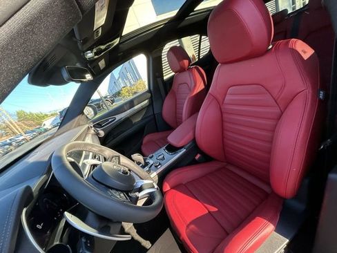 New 2025 Alfa Romeo Stelvio Sprint image 11