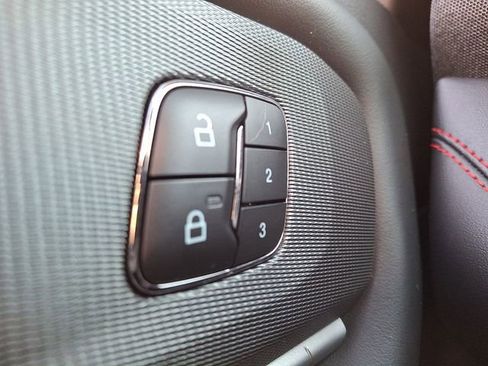 Used 2025 Ford Explorer ST image 26