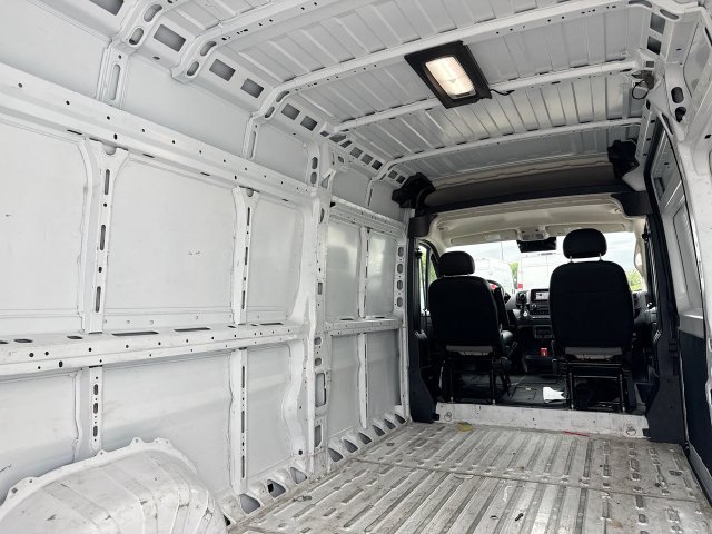 Used 2025 RAM ProMaster 3500 w/ Convenience Group FWD image 10