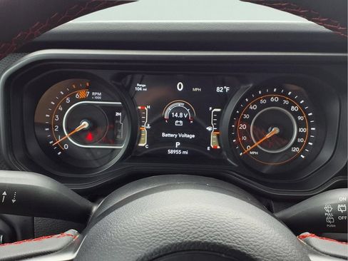 Used 2024 Jeep Wrangler Unlimited Rubicon AWD/4WD image 14