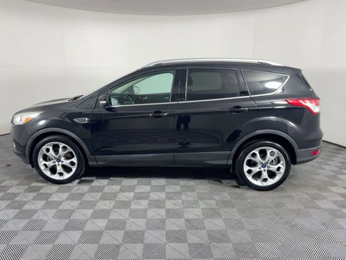 Used 2014 Ford Escape Titanium image 2