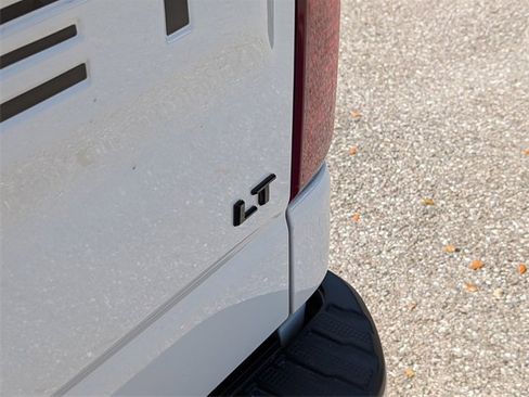 Used 2023 Chevrolet Silverado 1500 LT w/ Leather Package image 13