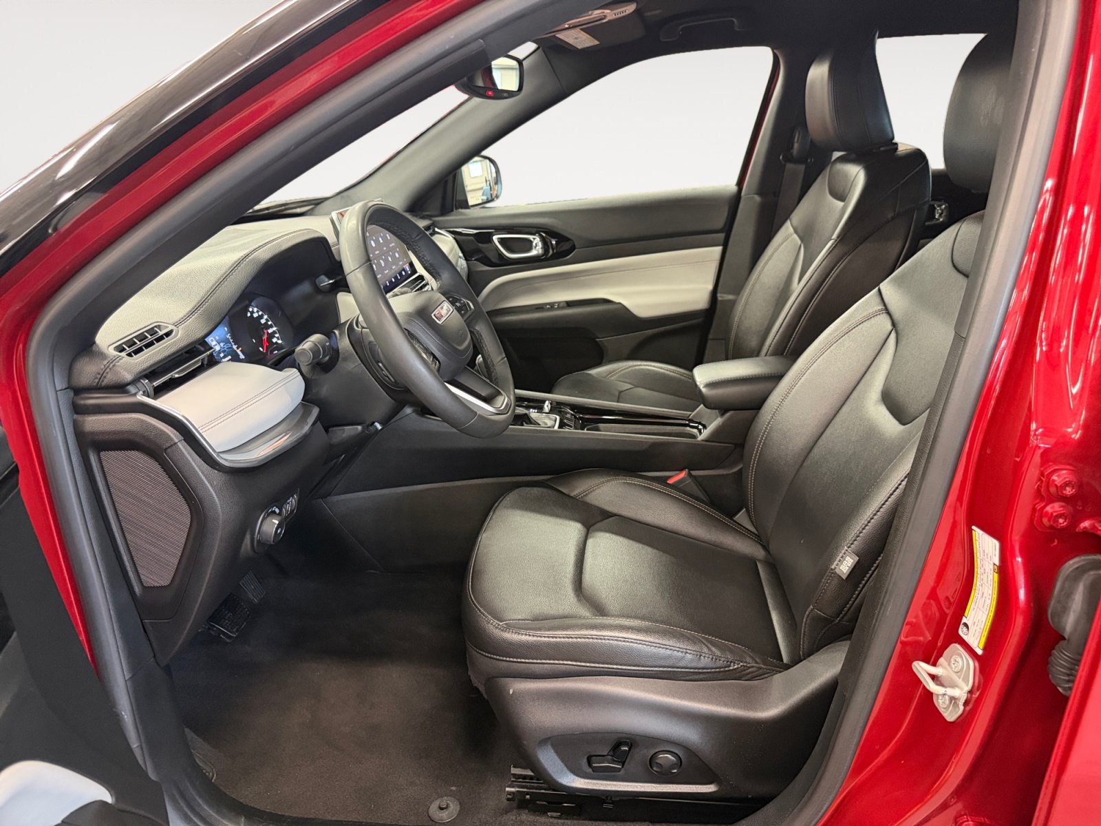 Used 2024 Jeep Compass Limited AWD/4WD image 19