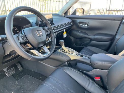 Certified 2026 Honda HR-V EX-L image 18