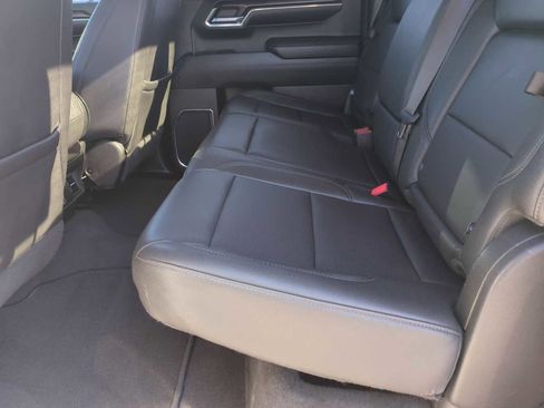 Used 2024 GMC Sierra 1500 SLT image 25