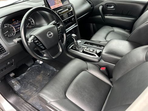 Used 2024 Nissan Armada SV image 11