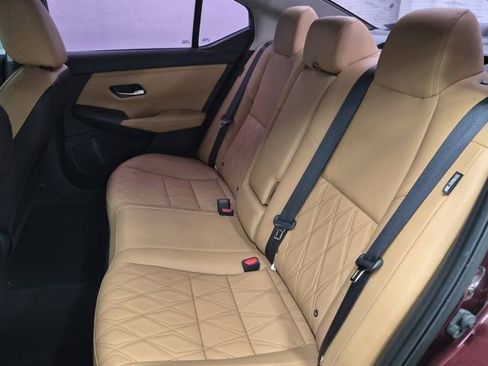 Used 2021 Nissan Sentra SV w/ SV Premium Package image 12