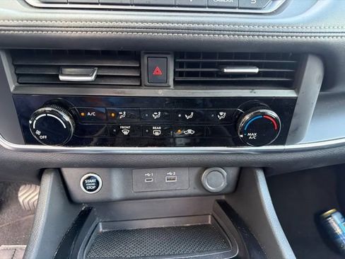 Used 2023 Nissan Rogue S AWD/4WD image 26
