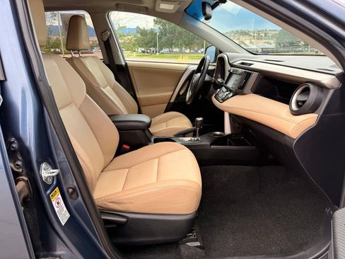 Used 2013 Toyota RAV4 Limited AWD/4WD image 26