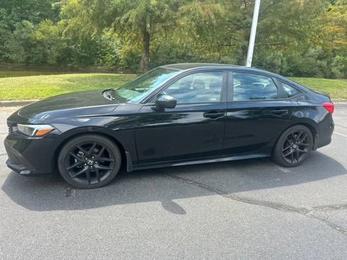 Used 2024 Honda Civic Sport image 1
