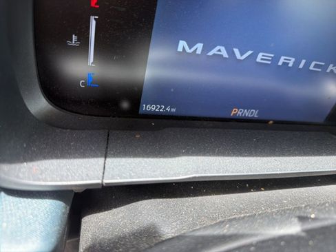 Used 2025 Ford Maverick XL w/ Equipment Group 102A AWD/4WD image 10