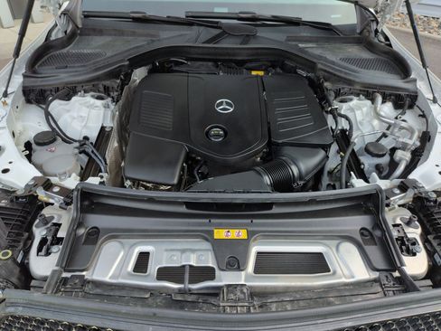 Used 2024 Mercedes-Benz GLC 300 4MATIC image 33