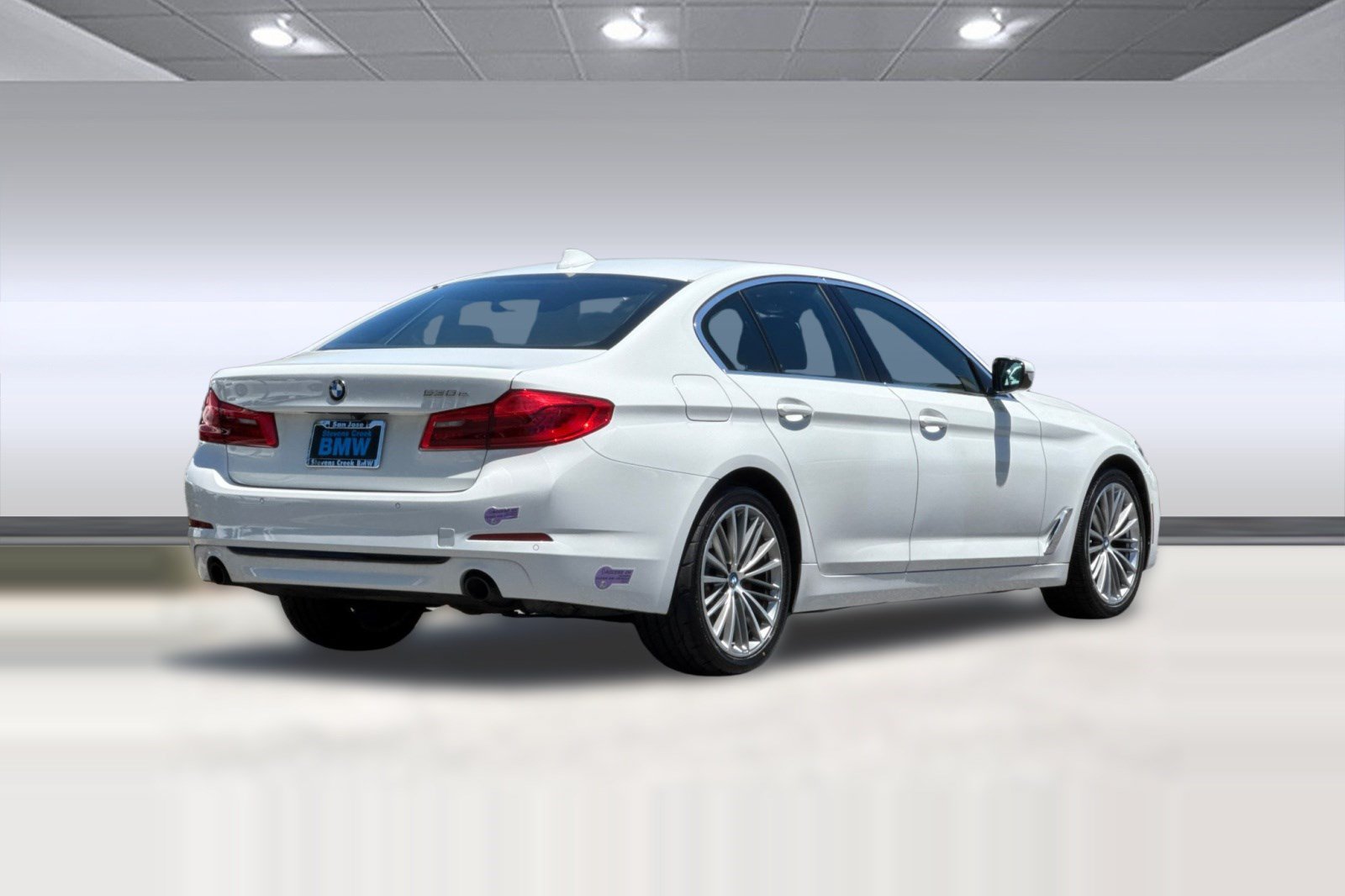 Used 2019 BMW 530e w/ Convenience Package RWD image 8