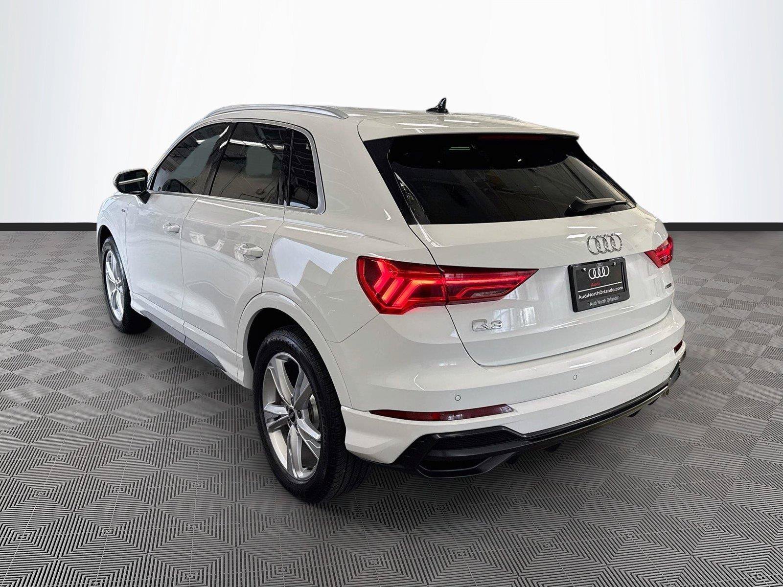 Used 2022 Audi Q3 2.0T Premium w/ Convenience Package AWD/4WD image 5